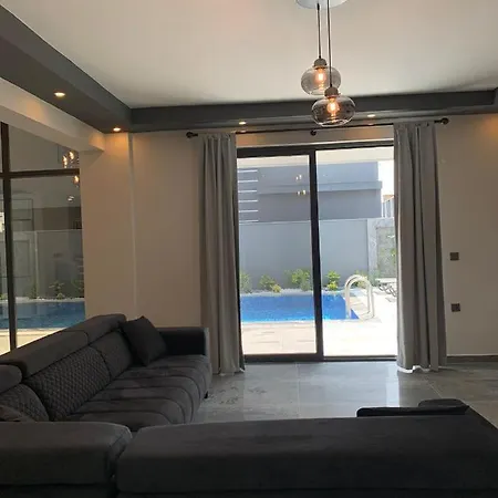 Suzan Otel
